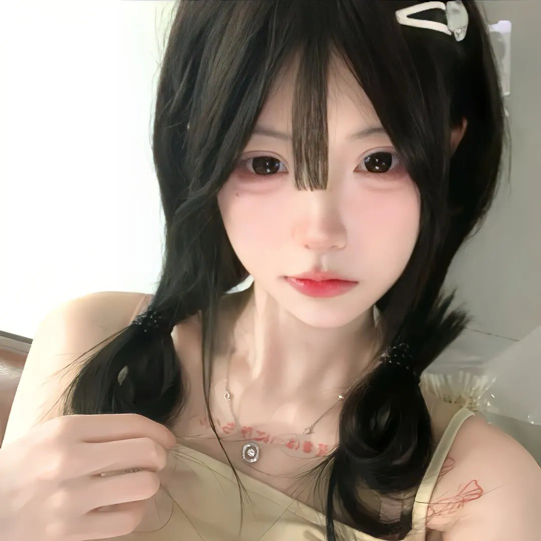 隔壁的吸血鬼美眉